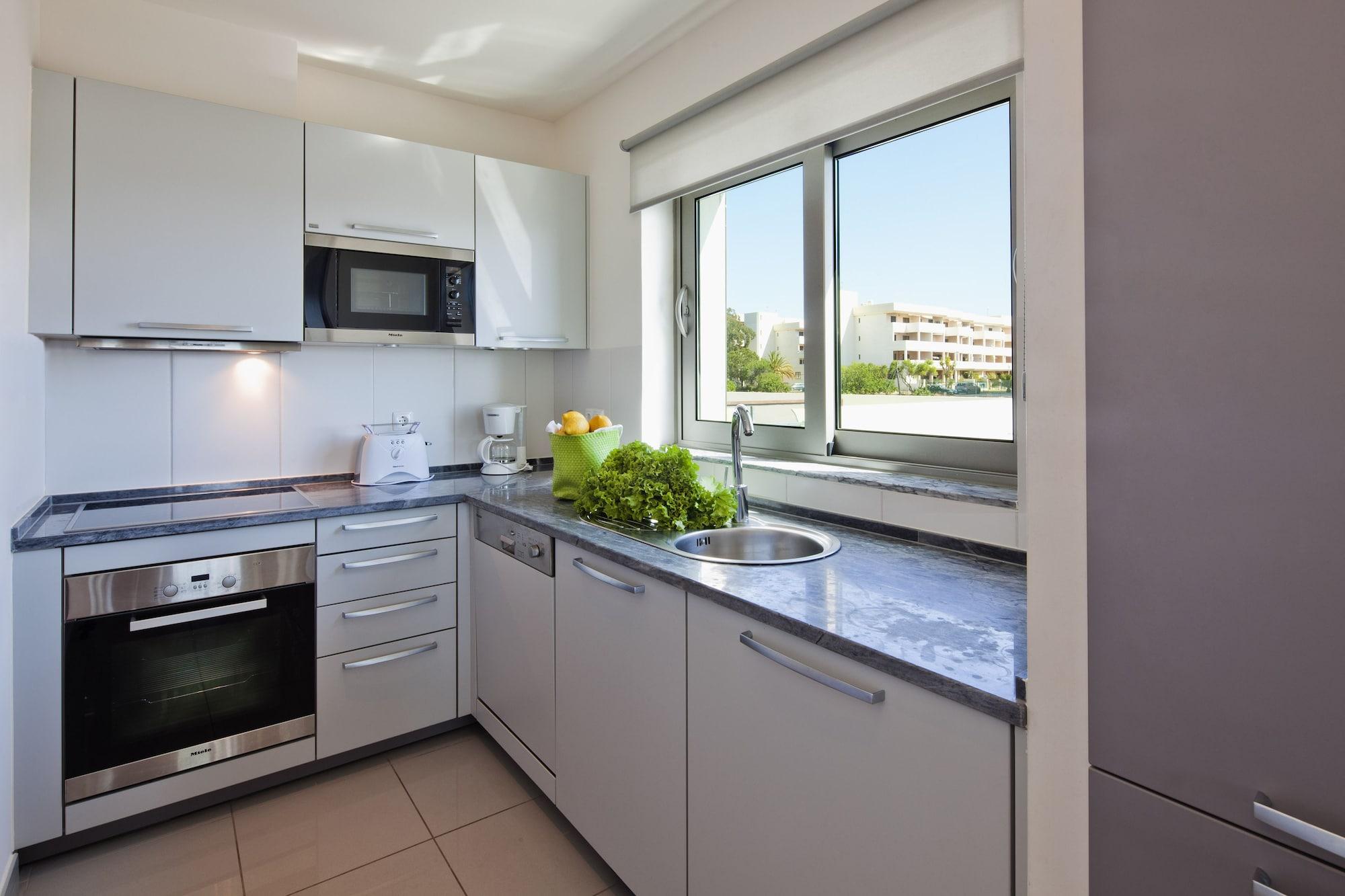 Villa Doris Suites Лагос Екстериор снимка