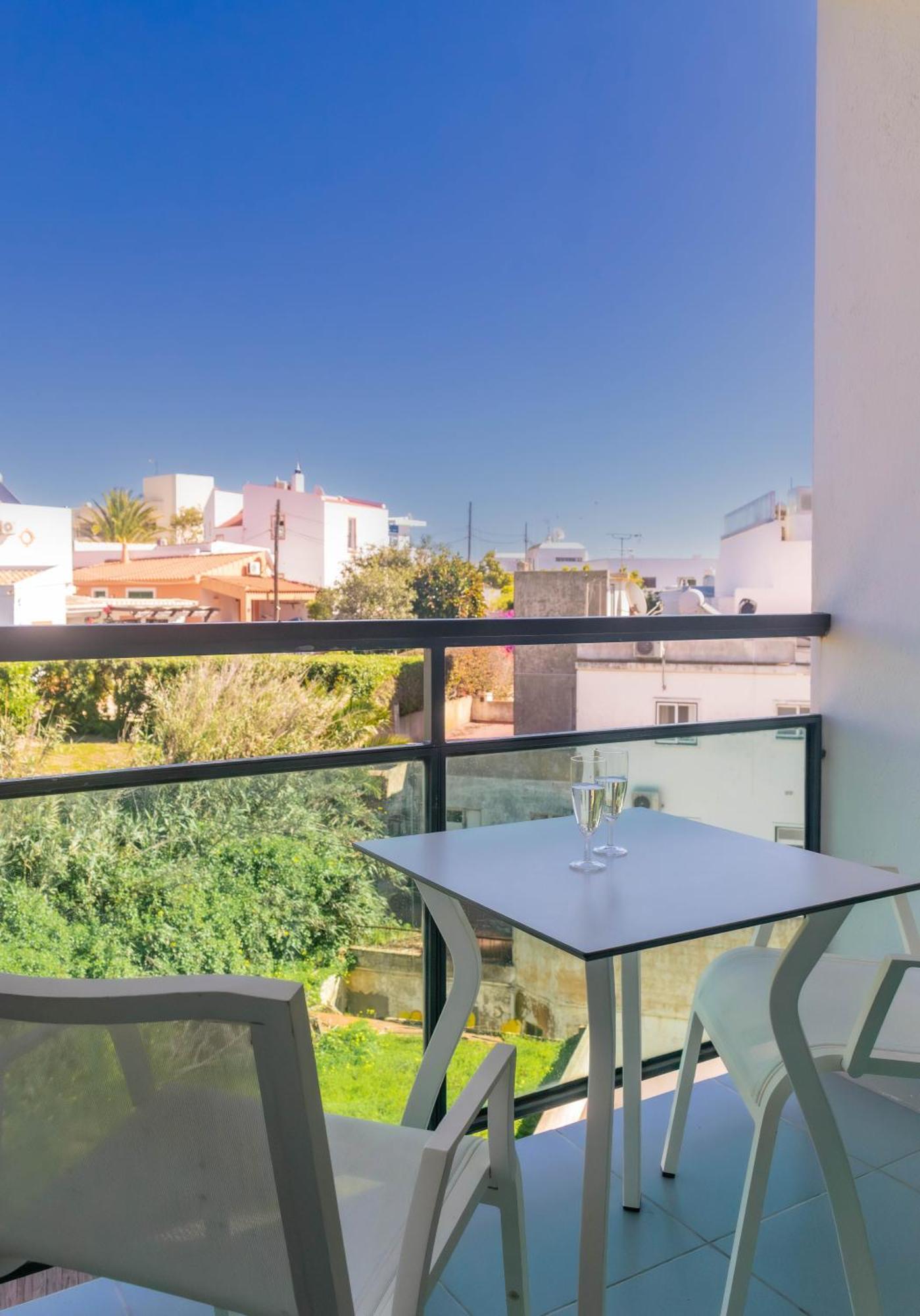 Villa Doris Suites Лагос Екстериор снимка