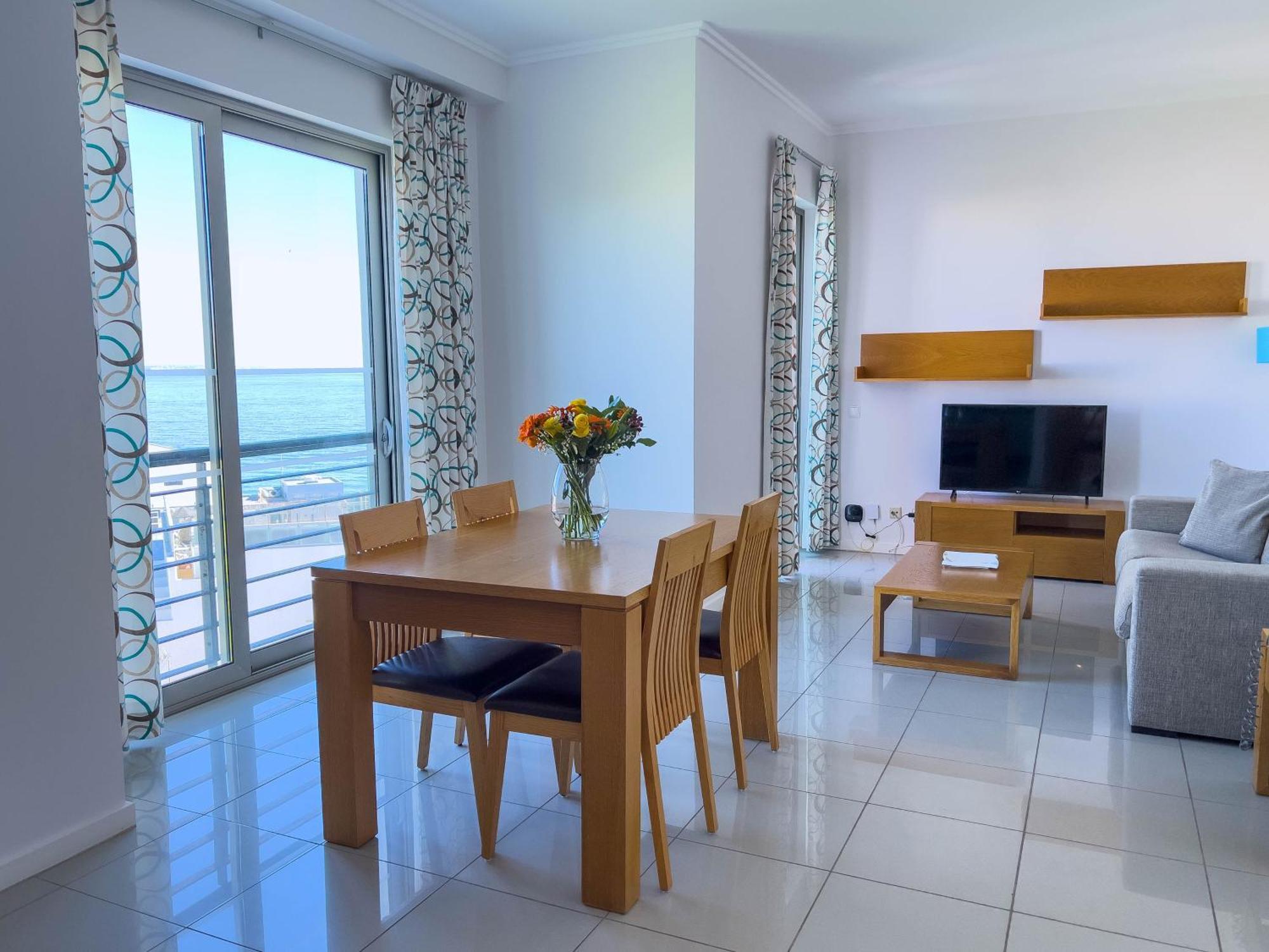 Villa Doris Suites Лагос Екстериор снимка