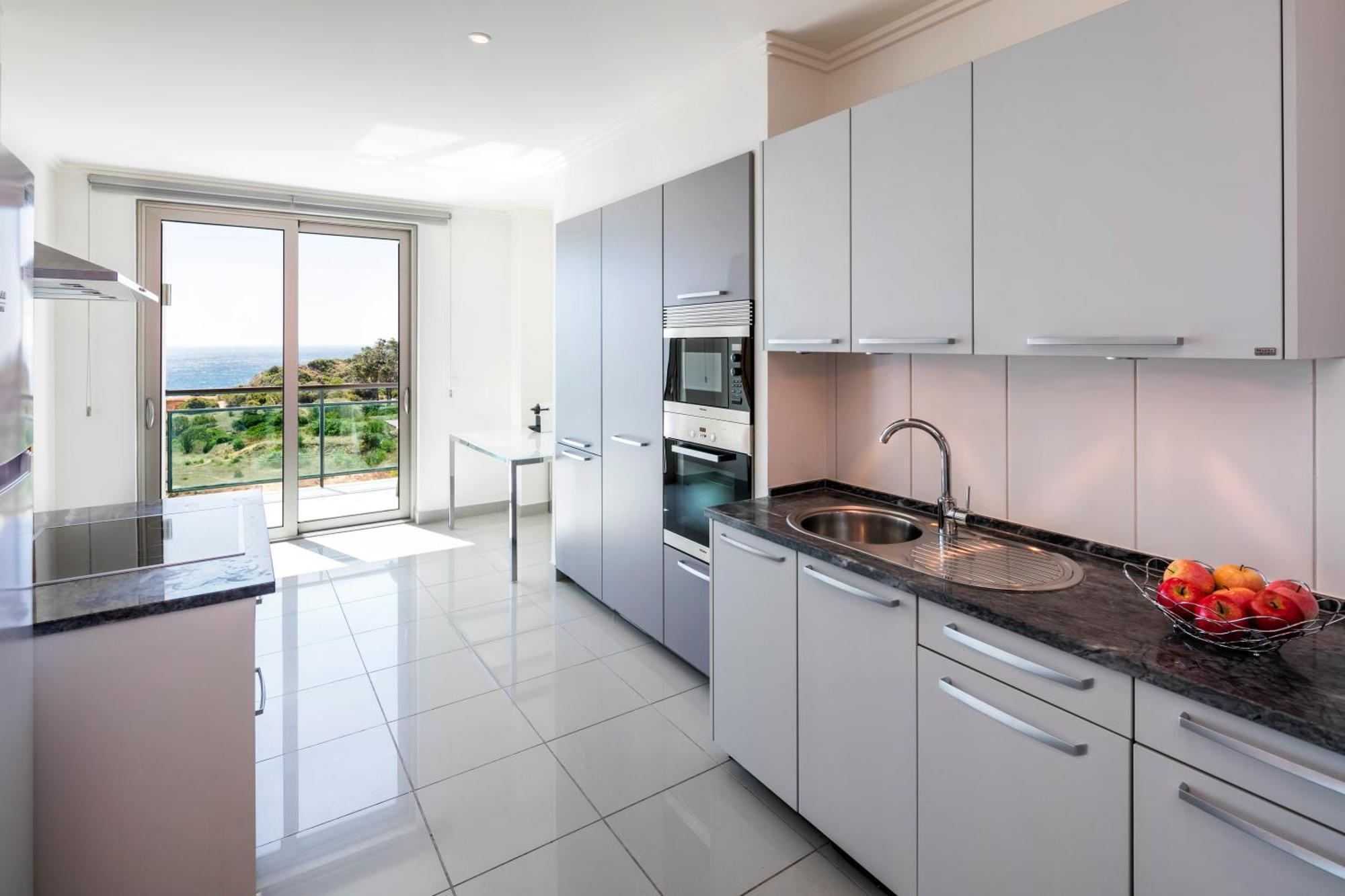 Villa Doris Suites Лагос Екстериор снимка